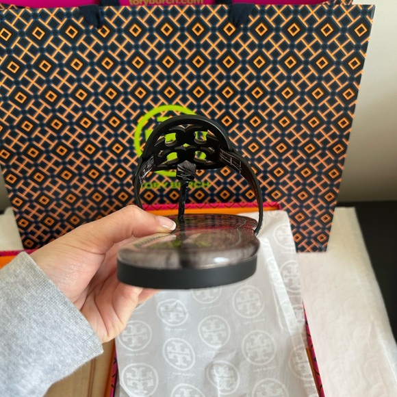 Tory Burch Miller Printed Patent Sandal Cat Portrait Size 9 - Picture 10 of 11